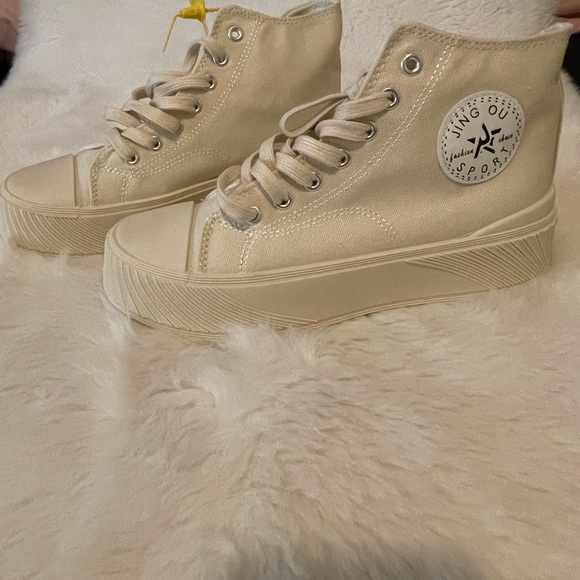 Brand new shoes size 7.5 - Picture 3 of 4